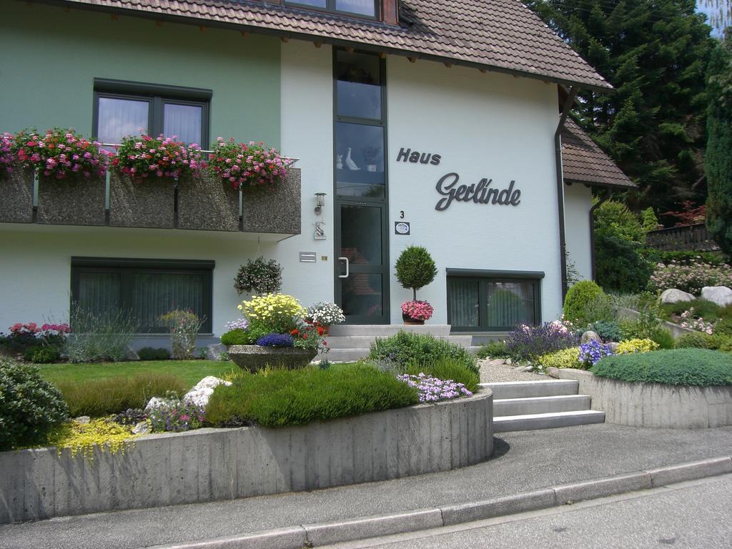 Haus Gerlinde Hotel Zell am Harmersbach Exterior foto